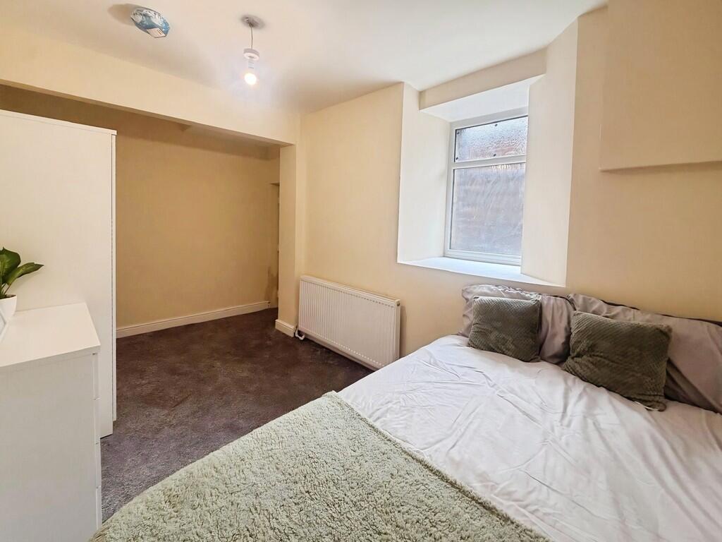 Main image of property: Abbey Street