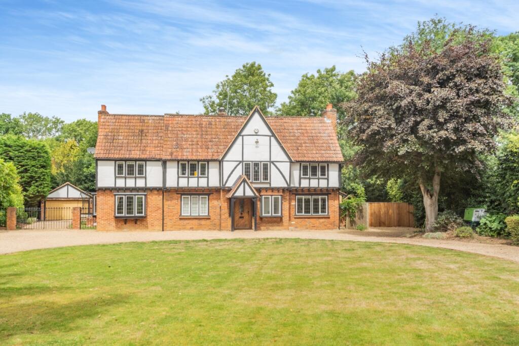 Main image of property: Hawthorn Hill Bracknell RG42