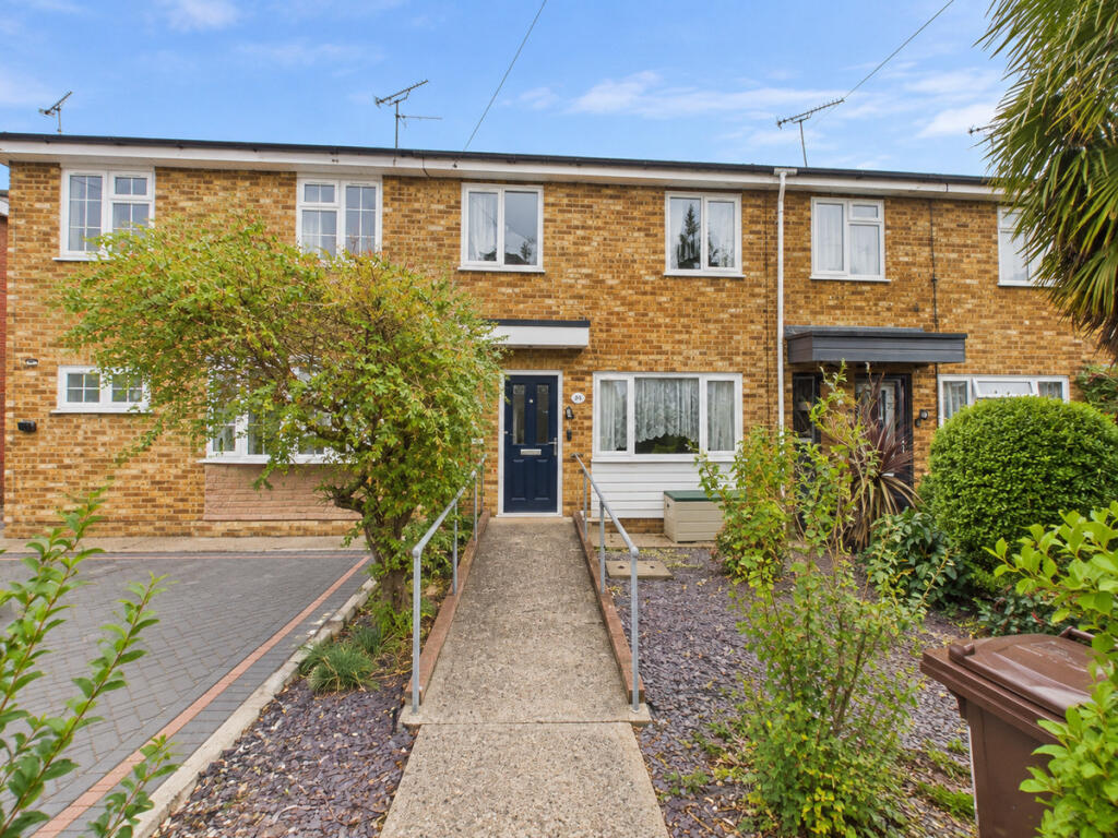 Main image of property: Lincoln Way, Canvey Island, SS8