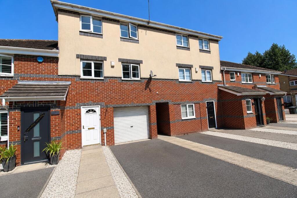 Main image of property: St Bartholomews Way, Kingston Upon Hull, City Of Kingston Upon Hull