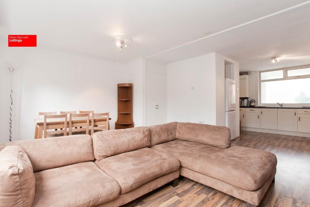 Main image of property: Manchester Road, London, E14
