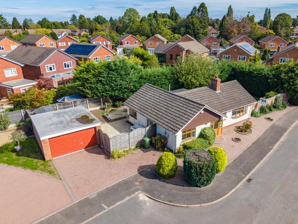 Main image of property: Baginton Close, Solihull B91 2UL