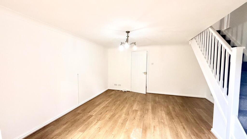 Main image of property: Fairmeads, Loughton, IG10