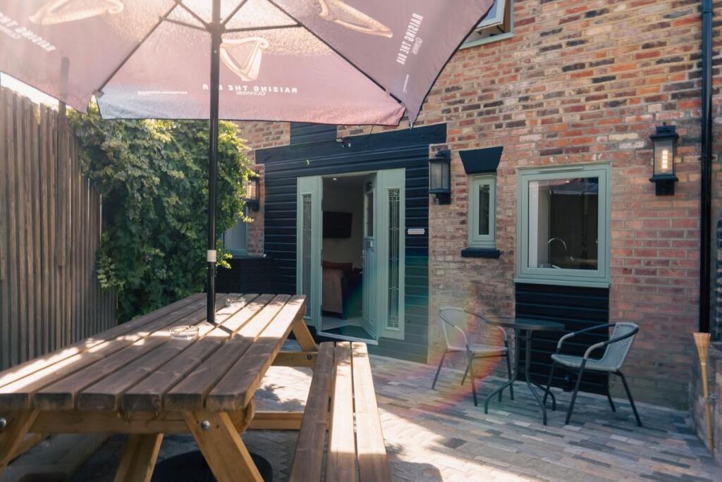 Main image of property: 101 Dover Road, Folkestone 