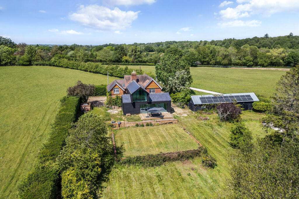 Main image of property: barkham road, Wokingham, RG41
