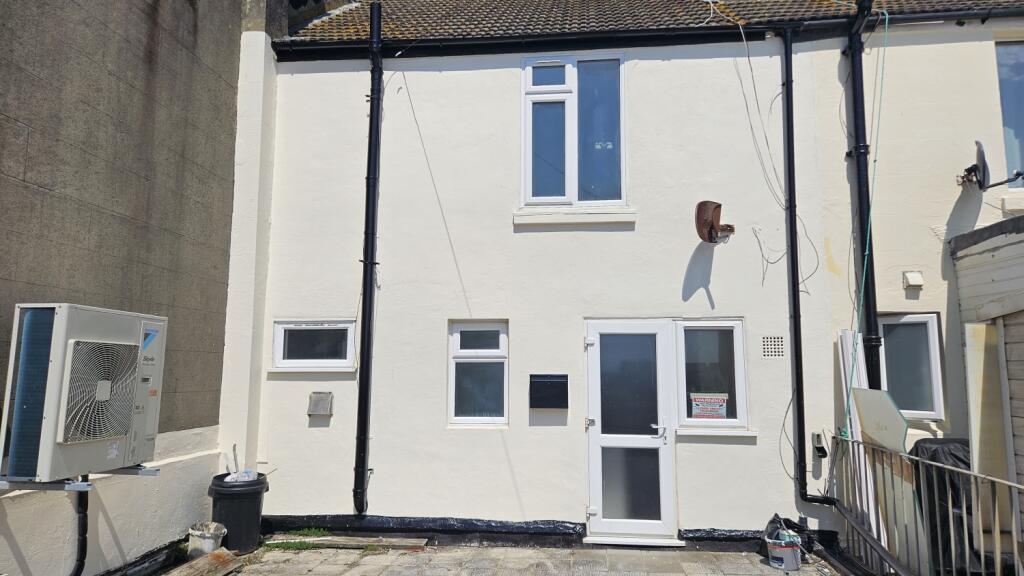 Main image of property: High Street, Shoreham-by-Sea, BN43