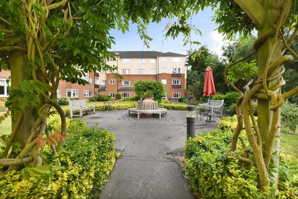 Main image of property: Crowstone Road, Westcliff-on-Sea, Essex, SS0