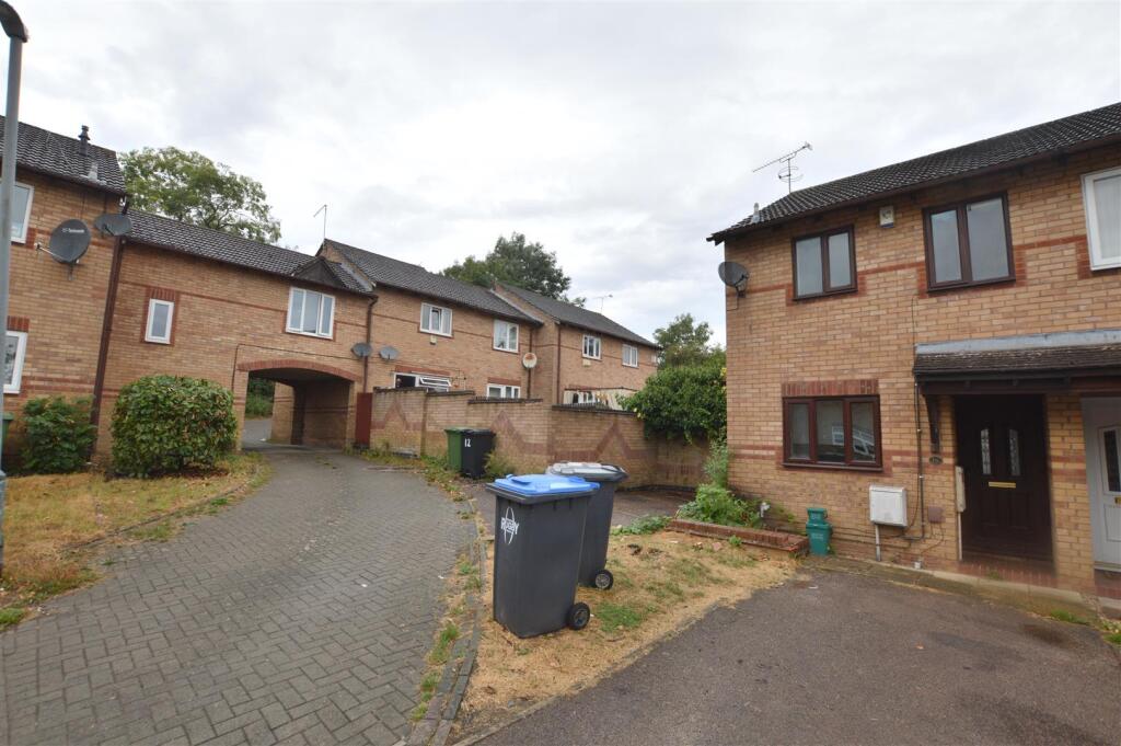 Main image of property: Mosedale, Rugby