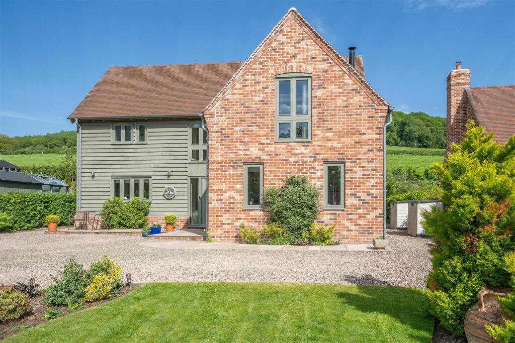 Main image of property: 2 Hillside Coppice, Westhope