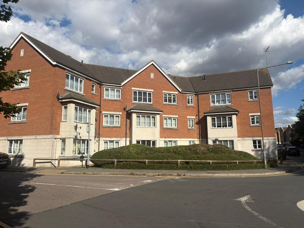 Main image of property: Hopewell Close, Chafford Hundred