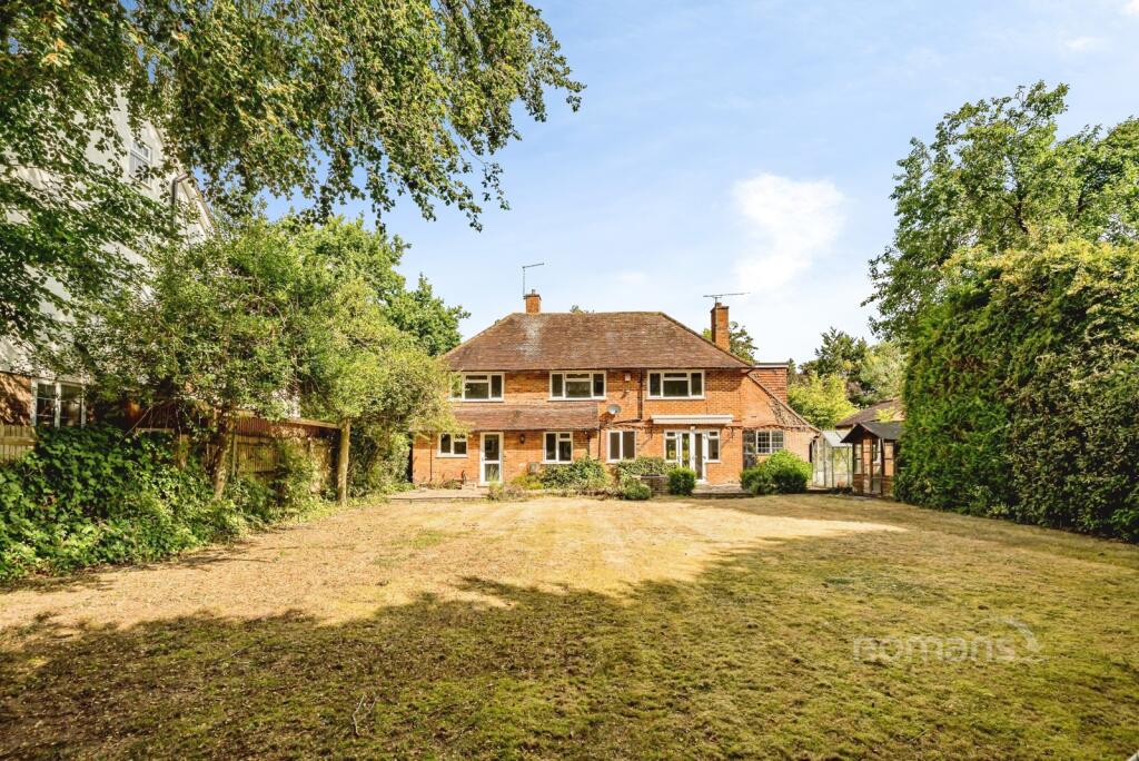 Main image of property: Thicket Grove, Maidenhead, SL6