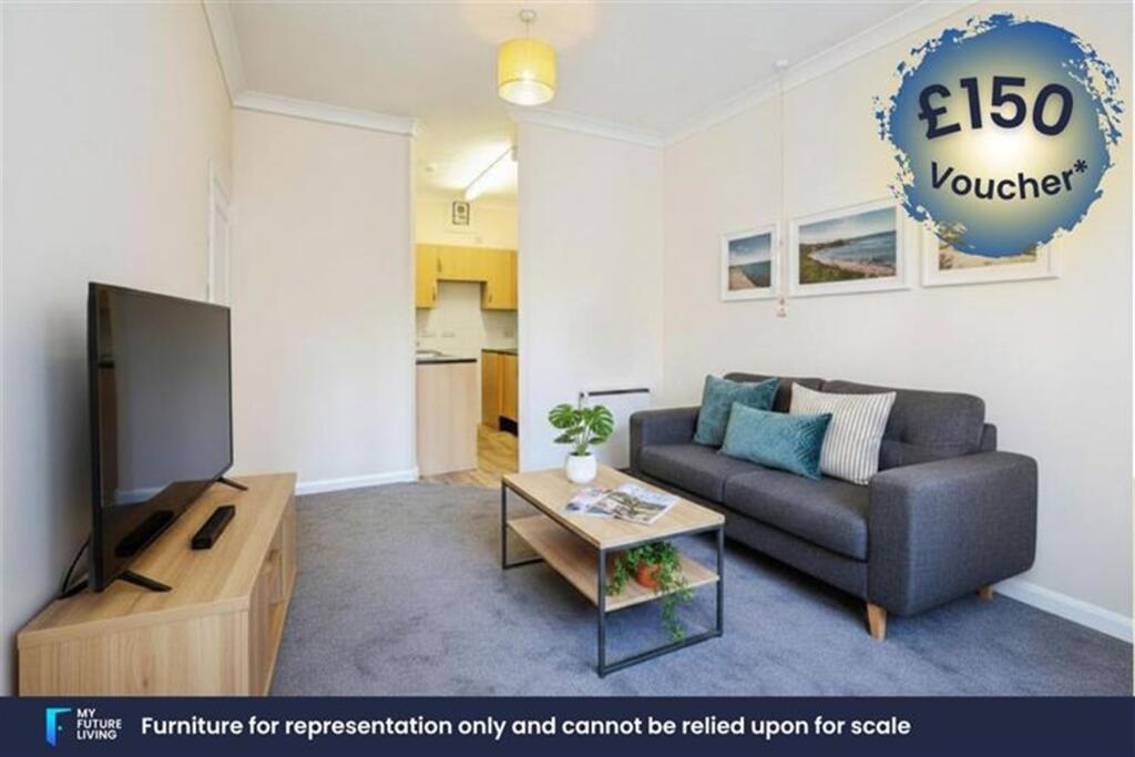 Main image of property: Pembroke Court, 37-40 High Street, Chatham, ME4