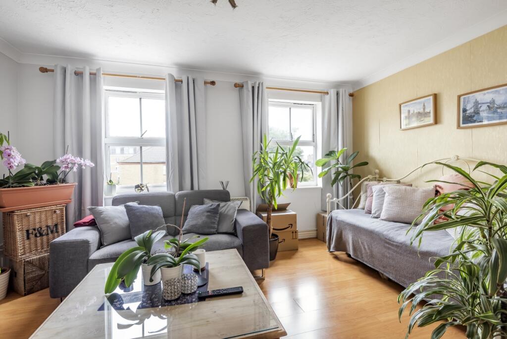 Main image of property: Woods Road, Peckham, London, SE15
