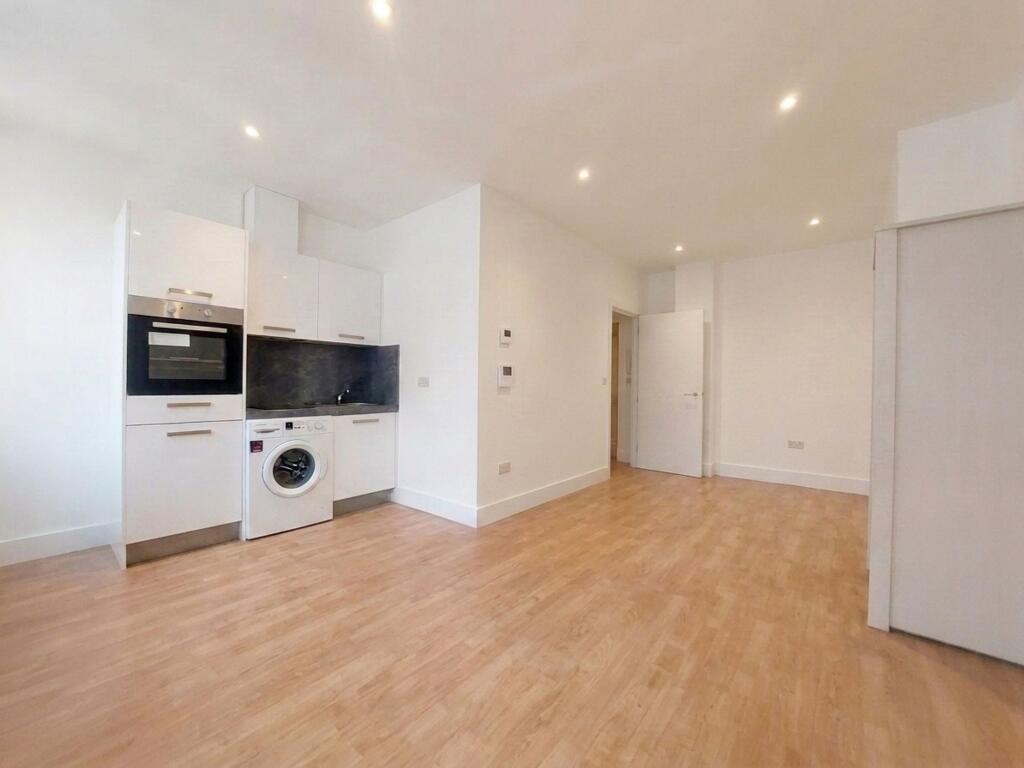 Main image of property: Shenley Road, 225 Shenley Road, WD6