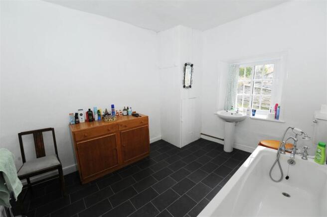 BATHROOM (1)