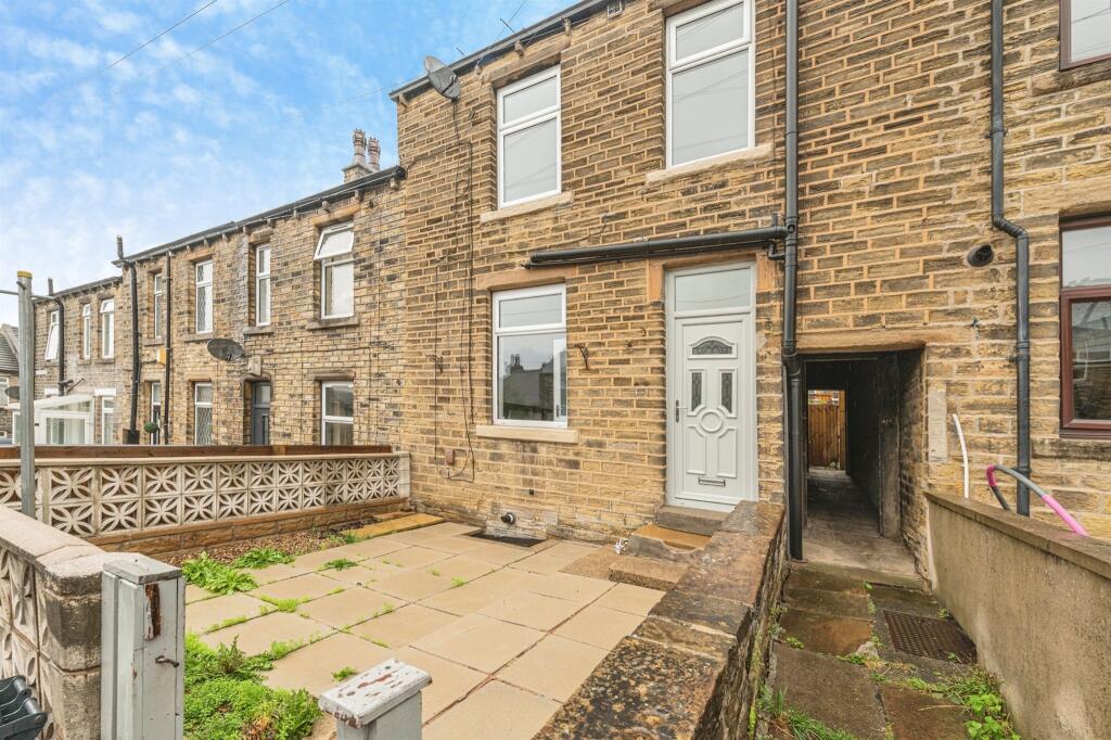 Main image of property: Osborne Street, Moldgreen, Huddersfield