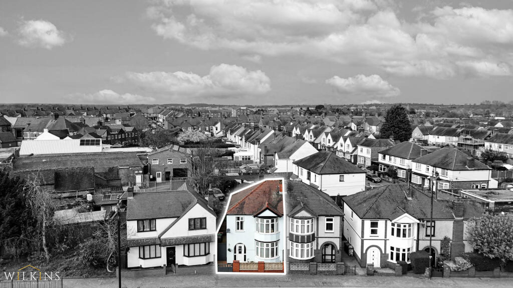 Main image of property: Central Avenue, Nuneaton, Warwickshire, CV11