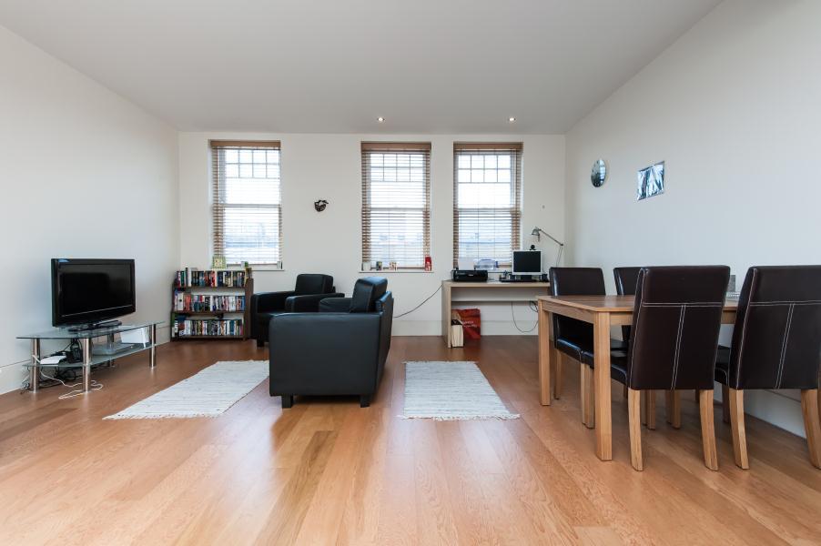 Main image of property: QUEENSTOWN ROAD, SW8