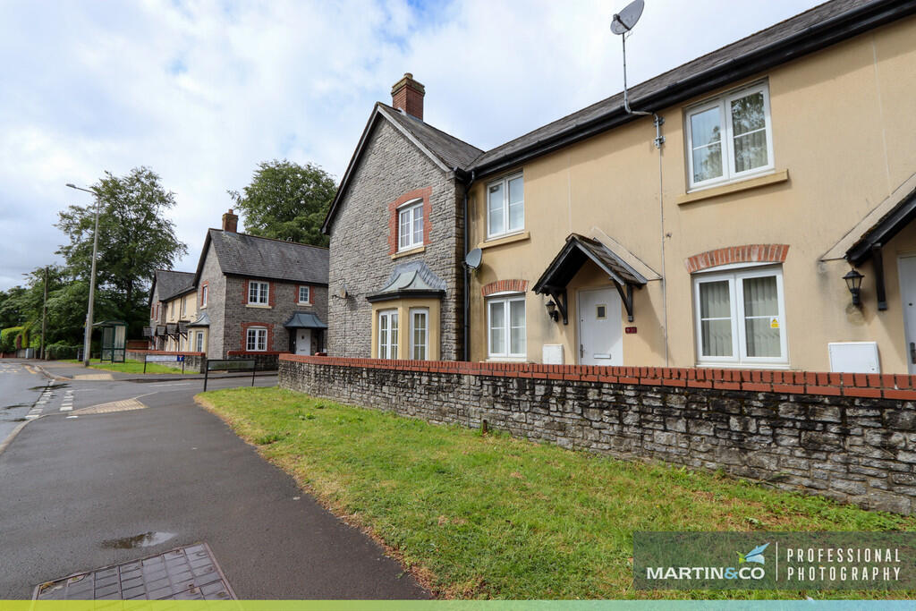 Main image of property: John Fielding Gardens, Llantarnam