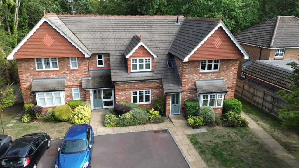 Main image of property: John Place, Warfield, Bracknell, RG42 3DY