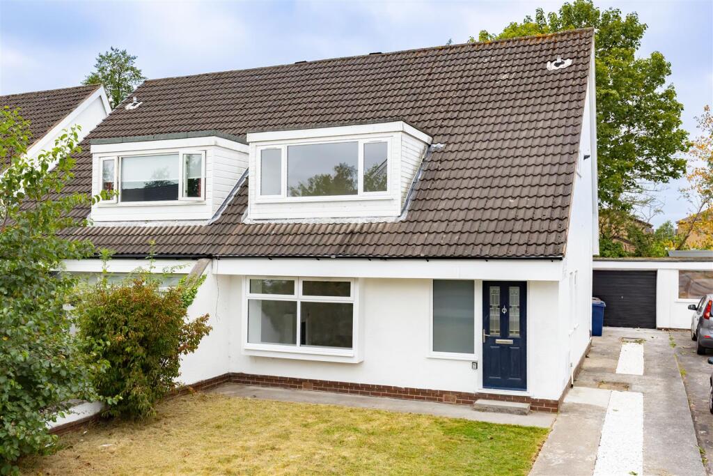 Main image of property: St. James Gardens, Leyland