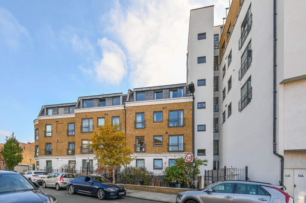 Main image of property: Uxbridge Road, West Ealing, London, W13