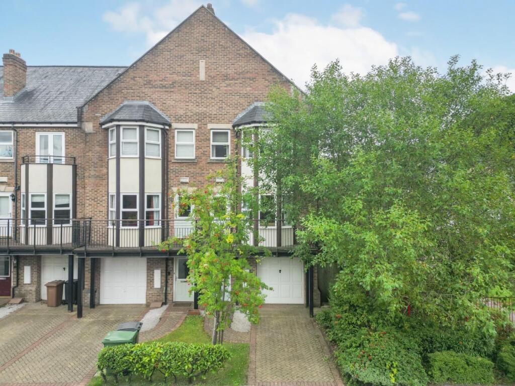 Main image of property: Thornbury Avenue, Headingley, Leeds