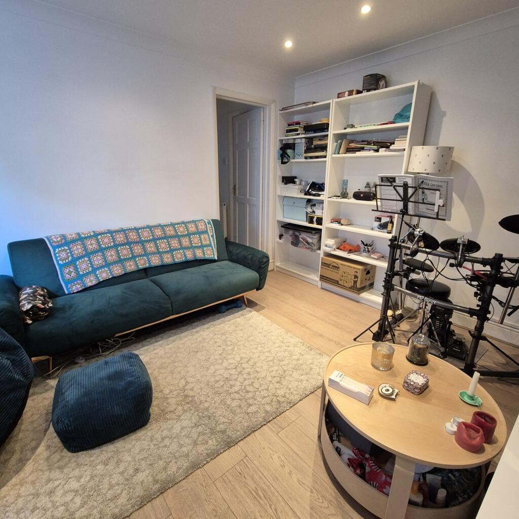 Main image of property: Queens Road, Buckhurst Hill, Essex, IG9
