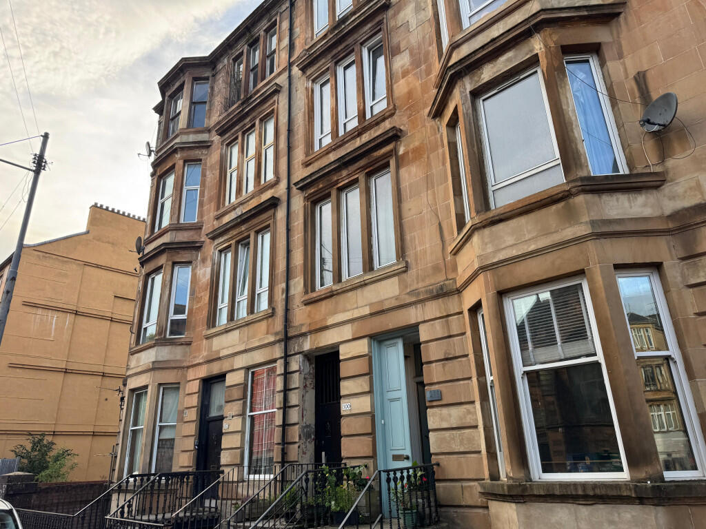 Main image of property: Langside Road, Govanhill **Studio within HMO**