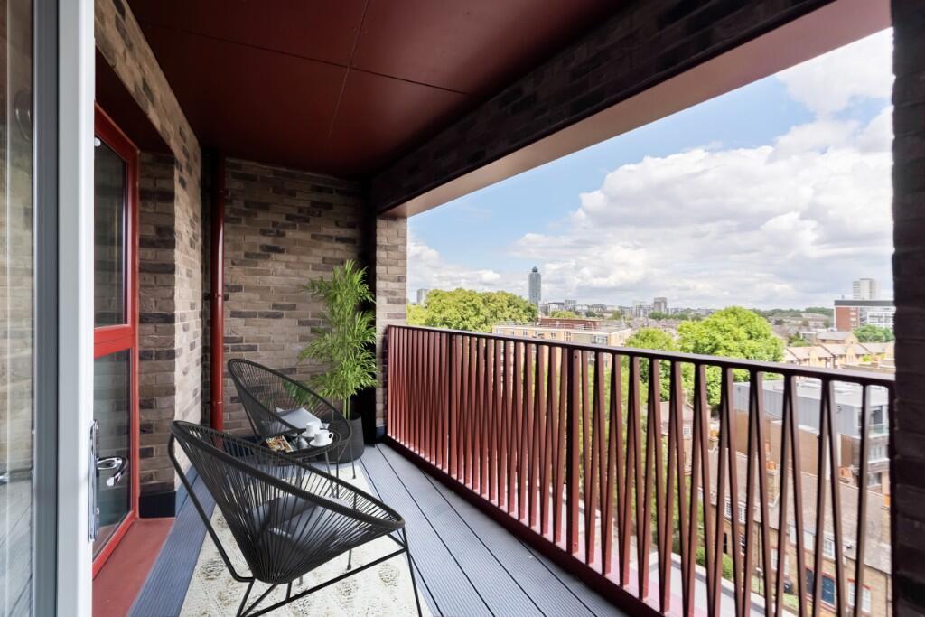 Main image of property: High Street,
Brentford,
TW8 0AA