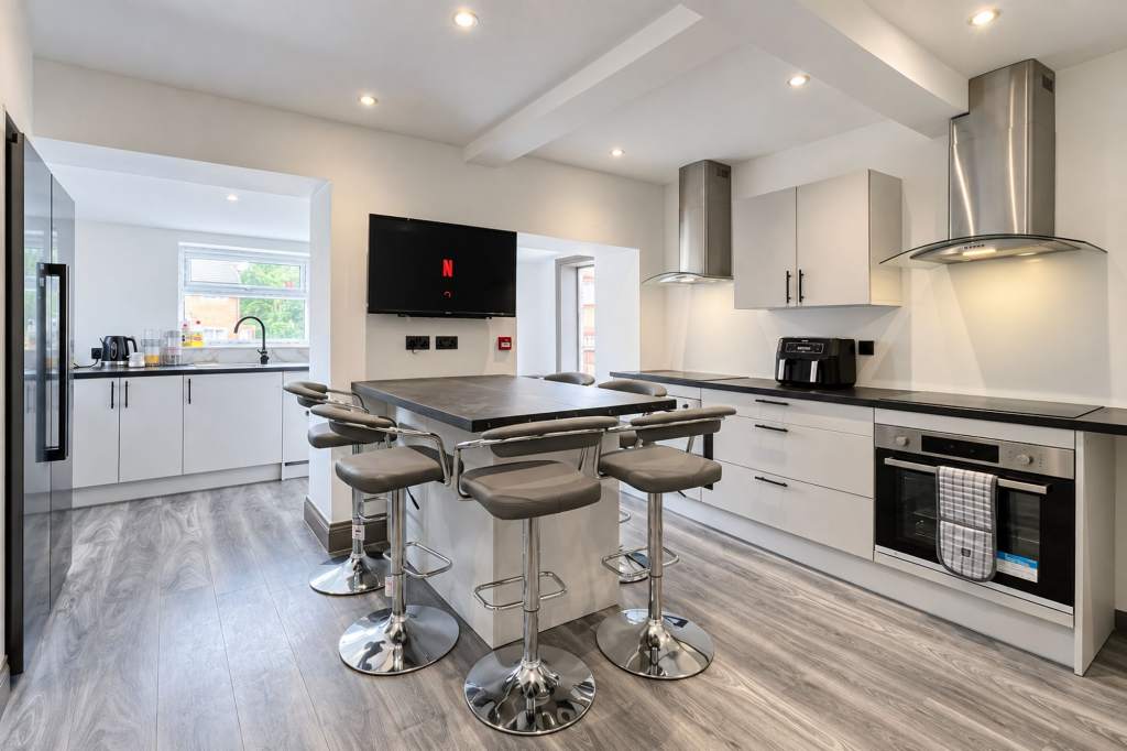 Main image of property: 84-86 Eaves Lane, Chorley, PR6