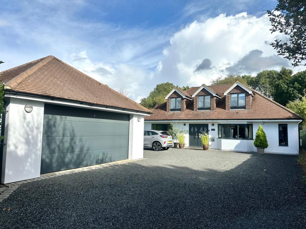 Main image of property: Green Lane, Bovingdon, HP3