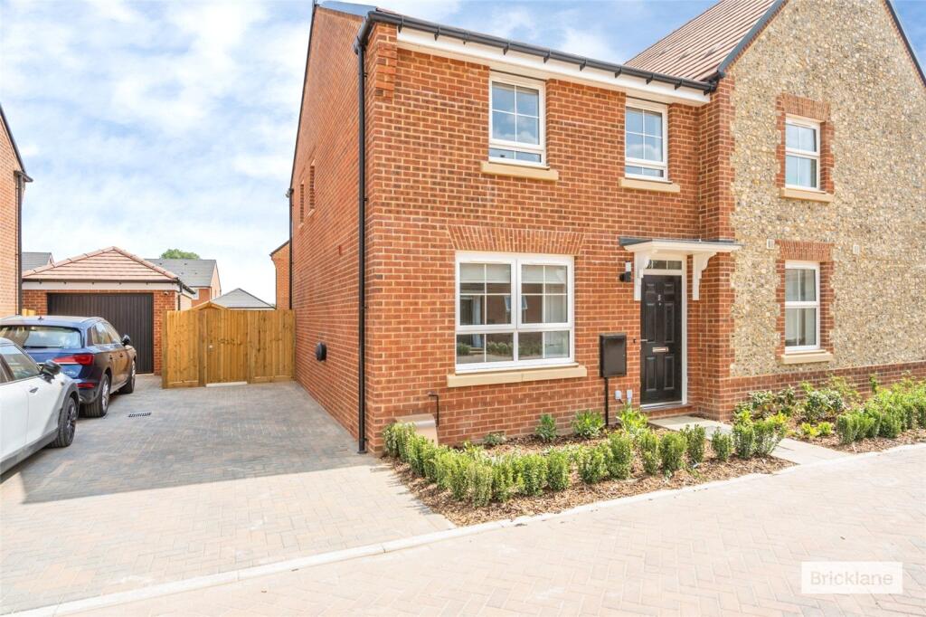 Main image of property: Sandpiper Grove, Bosham, Chichester, West Sussex, PO18