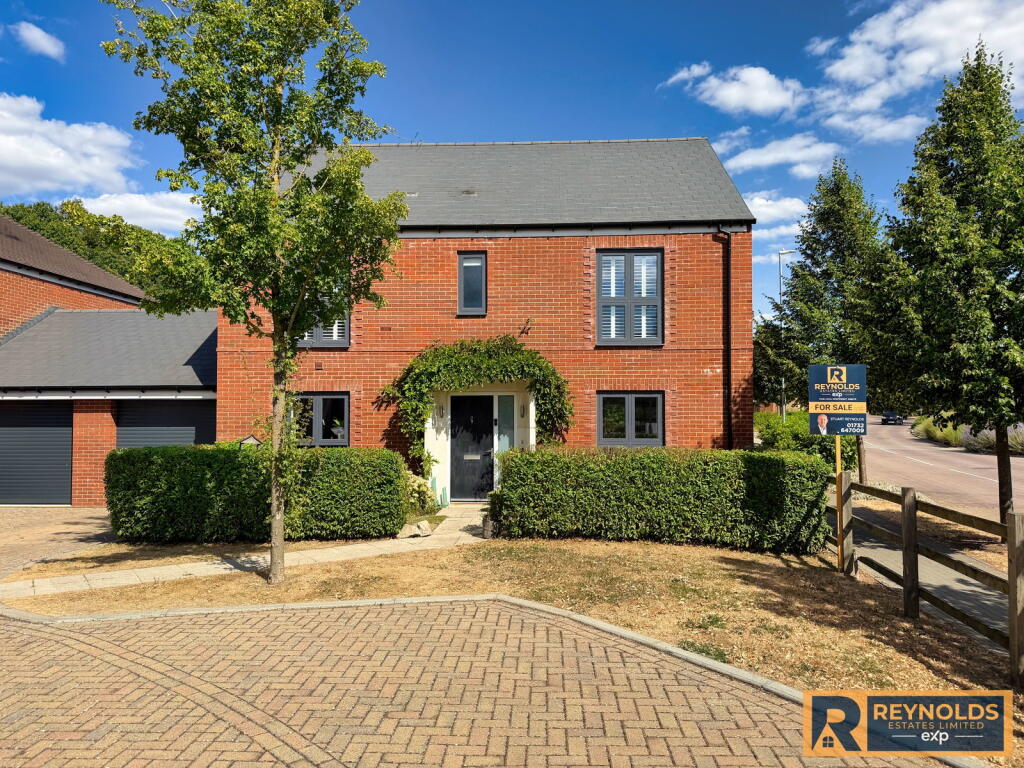 Main image of property: Baddlesmere Drive, Kings Hill, West Malling, Kent, ME19 4SF