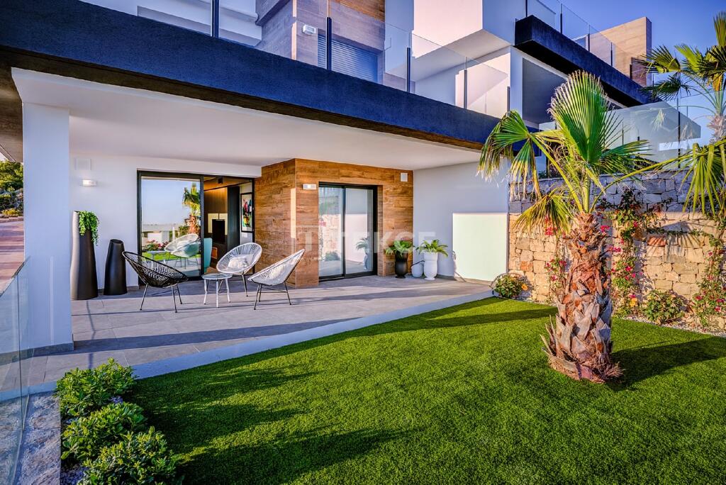 Main image of property: Valencia, Alicante, Benitatxell