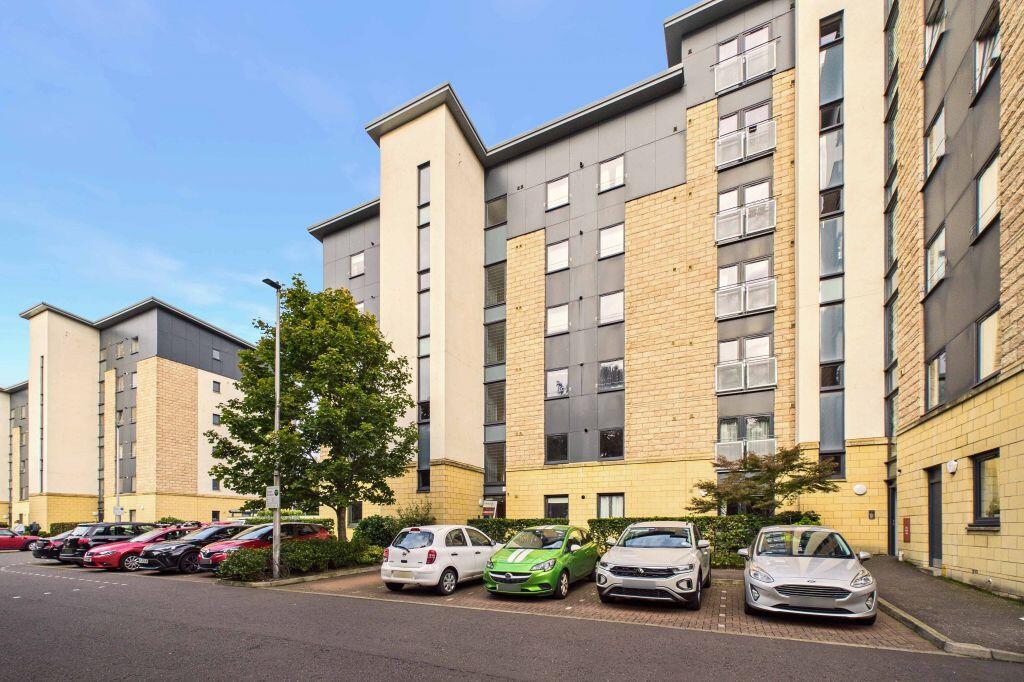 Main image of property: Flat 6, 4 Thorntreeside Edinburgh EH6 8FF