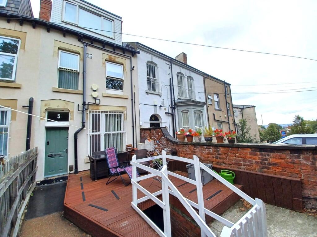 Main image of property: Allerton Hill, Chapel Allerton, Leeds, West Yorkshire, LS7