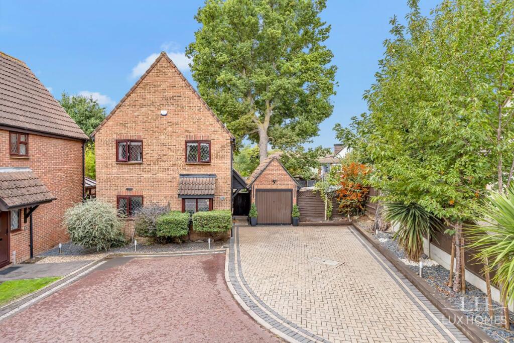 Main image of property: Spinney Close, Rainham