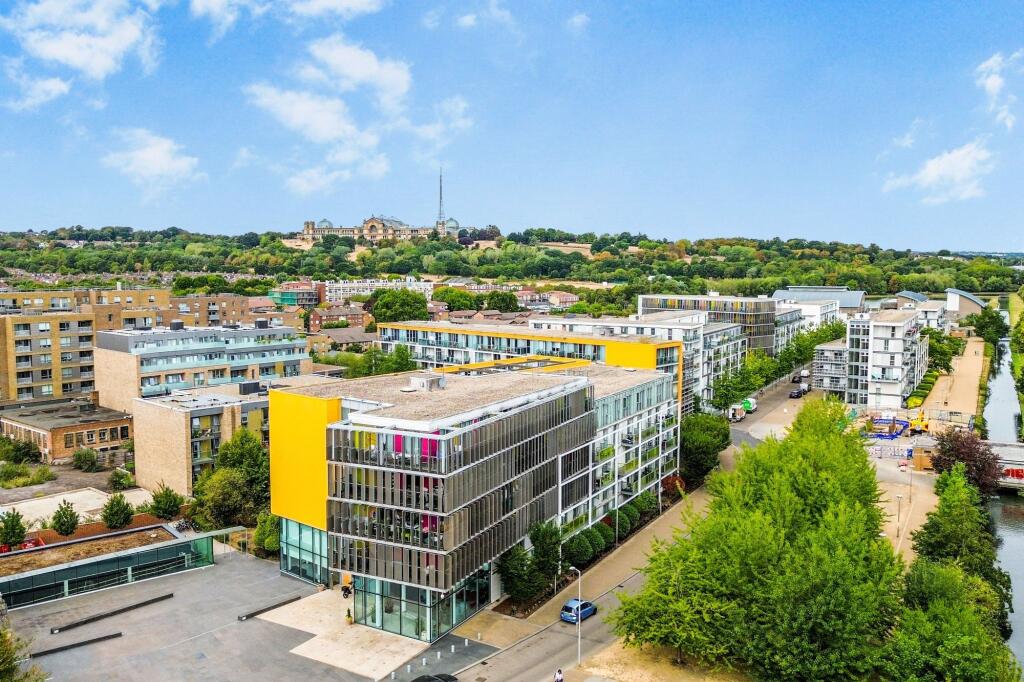 Main image of property: New River Avenue, London, N8