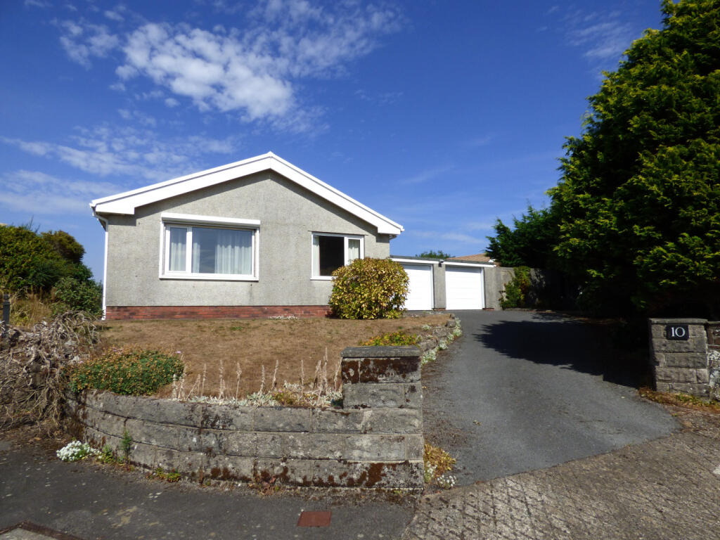 Main image of property: Hillcrest Langland Swansea Sa3 4pw
