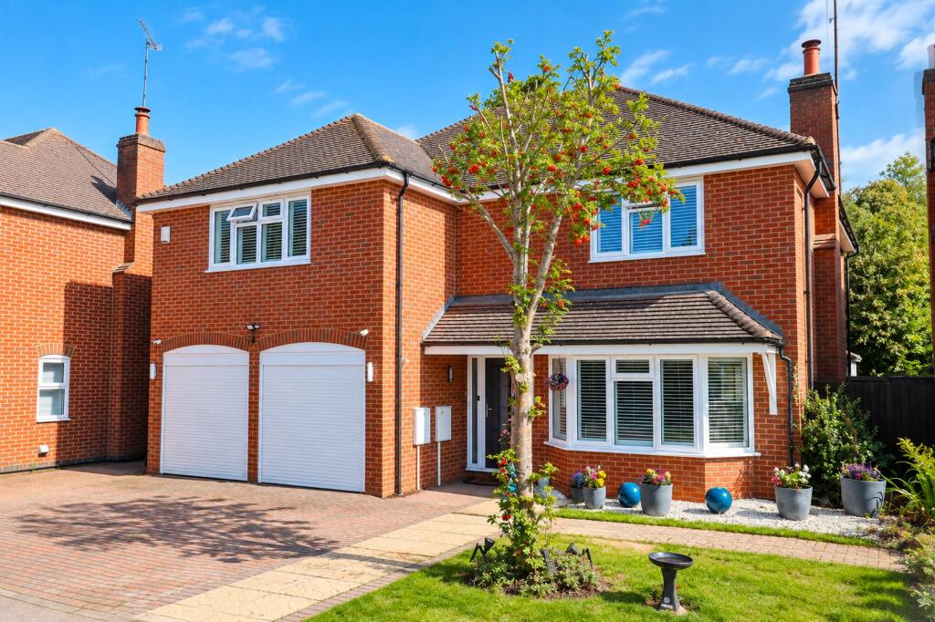 Main image of property: Stratford Road, Buckingham, MK18