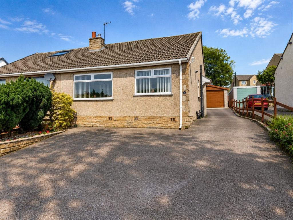 Main image of property: Middleway, Silsden