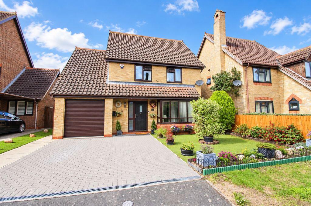 Main image of property: Avocet Close, Sandy, SG19 