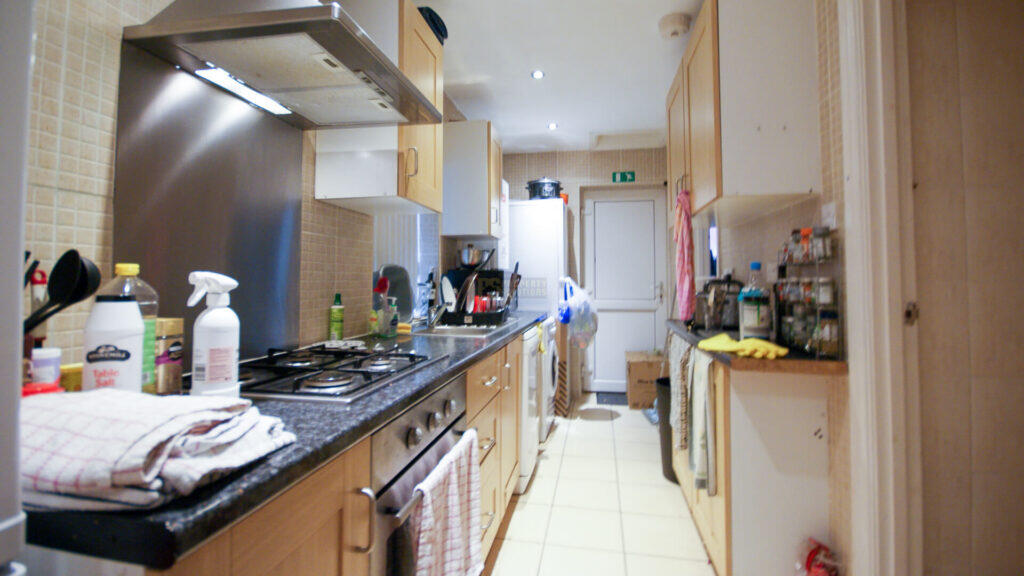 Main image of property: 131a Dawlish Road, Selly Oak, Birmingham, B29 7AH