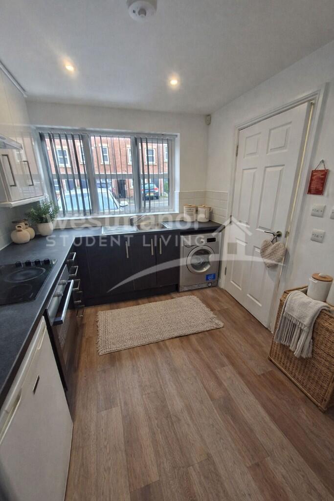 Main image of property: Blue Fox Close, Leicester, Leicestershire, LE3
