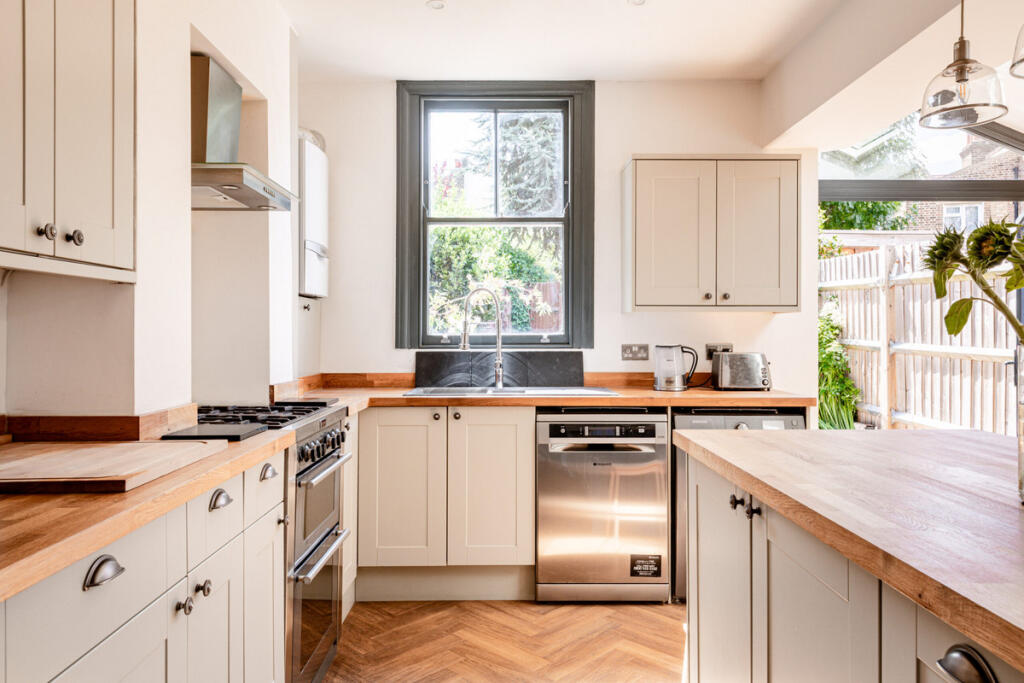 Main image of property: Springbank Road, London, SE13