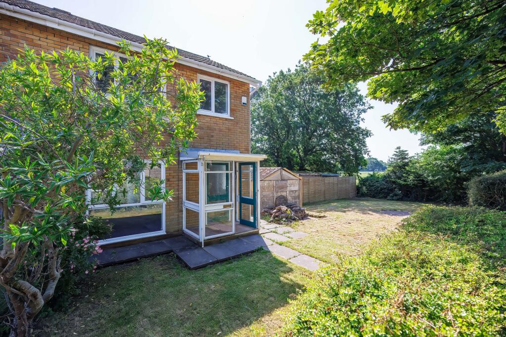 Main image of property: Heol Y Frenhines, Southra Park, Dinas Powys, Vale of Glamorgan. CF64 4UE