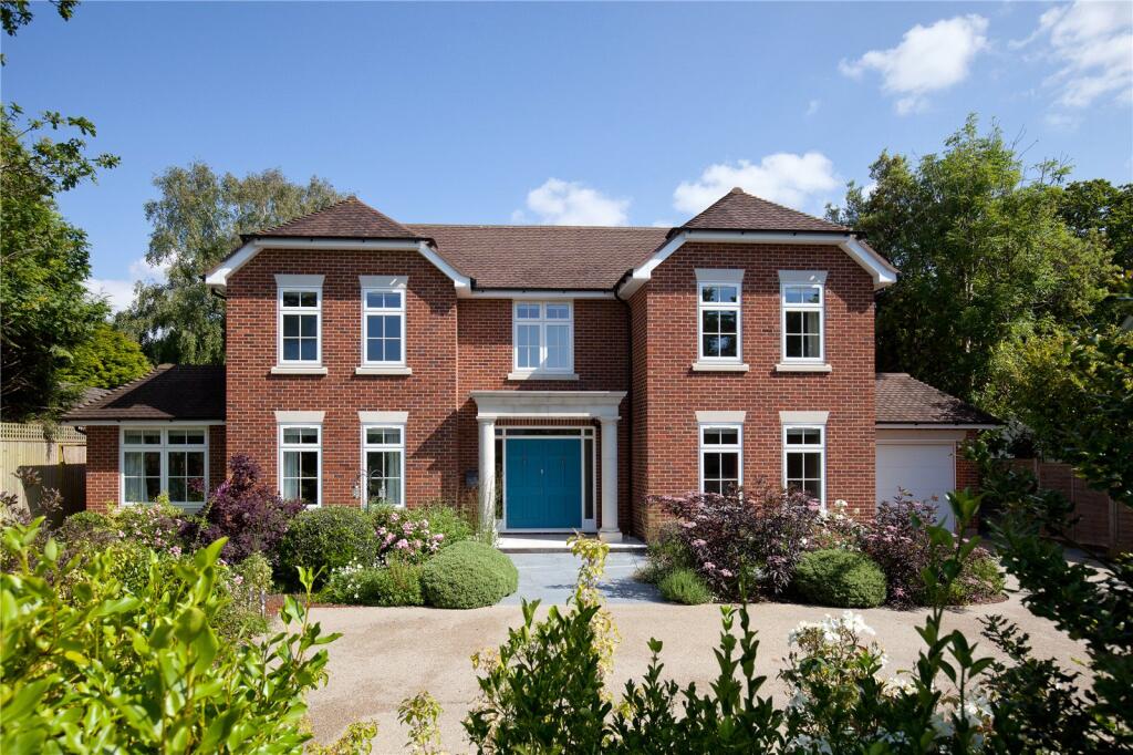 Main image of property: Barrs Avenue, New Milton, Hampshire, BH25