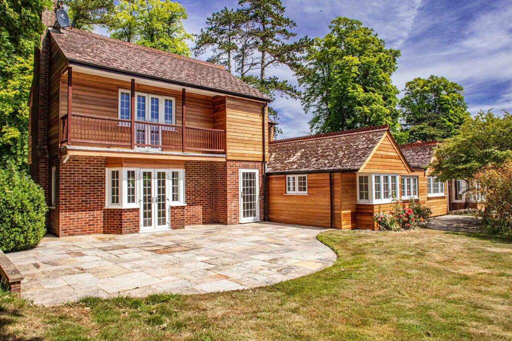 Main image of property: Mallards Wing, Moulsford