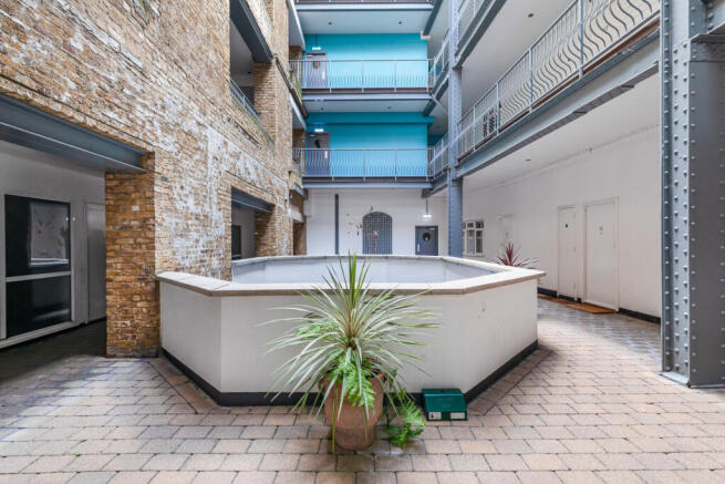 Michael Charles-Flat 8  Gowers Walk-17